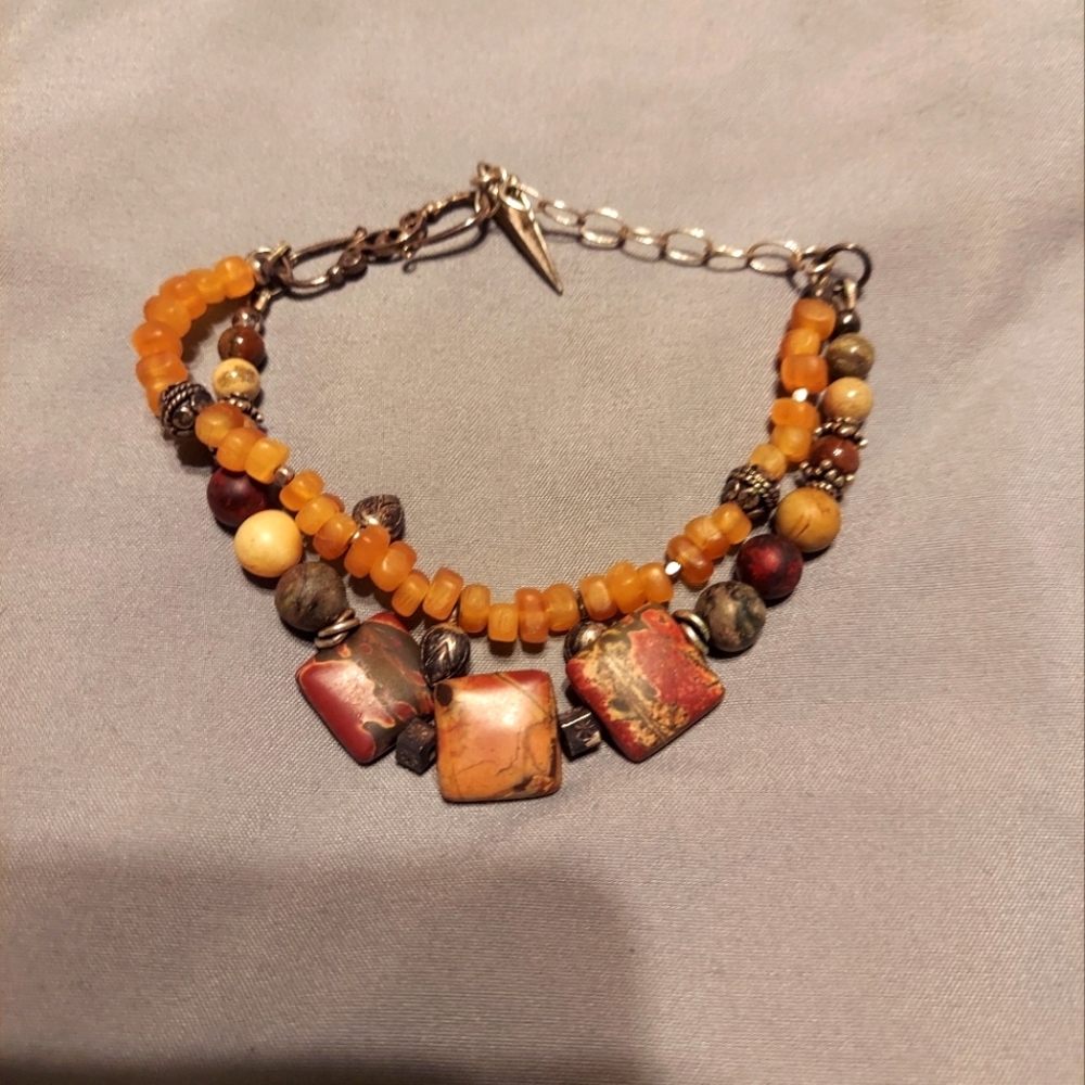 Costume jewelry bracelet